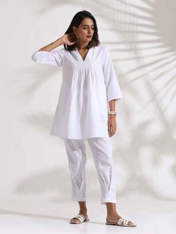 trueBrowns - White Solid Slub Co-Ord (Set of 2)