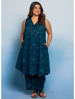 The Indian Ethnic Co. - Raahi Blue Dabu Mul Cotton A Line Kurta with Pant