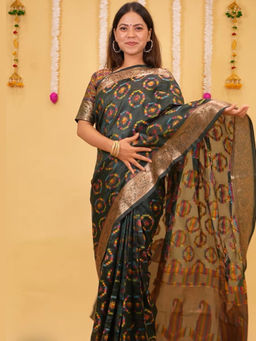 Isadora Life - Soft Patola Zari and Shimmer Highlights Zip and Go Saree with Unstitched