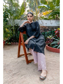 SIARA WOMEN - Black Linen Embroidered Kurta and Pant
