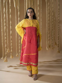 Banana Labs - Women Pink Printed Pure Cotton Kurta with Pant with Shrug