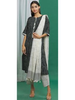 Banana Labs - Women Black Stripes Pure Cotton Kurta with Pant and Dupatta