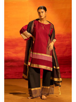 Banana Labs - Women Maroon Stripes Cotton Kurta with Palazzo and Dupatta