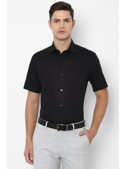 Louis Philippe - Men Black Solid Half Sleeves Formal Shirt