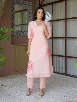Autumnlane - Pink Printed V-Neck Straight Kurta & Pant