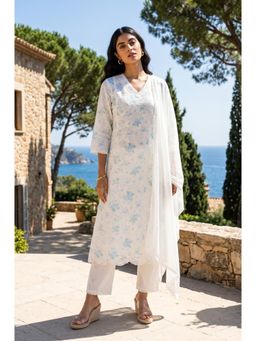 W - Off White Floral V-Neck Straight Kurta Pant with Dupatta