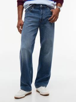 Tommy Hilfiger - Mid-Wash Regular Fit Mid Rise Jeans