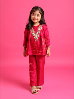 Tiny Kingdom - Girls Pink Three Fourth Sleeves Sequin Kurti and Pant