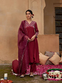 Seher Jaipur - Ruhi Kurta With Pant & Dupatta (Set of 3)