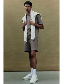 H&M - Men Beige Loose Fit T-Shirt