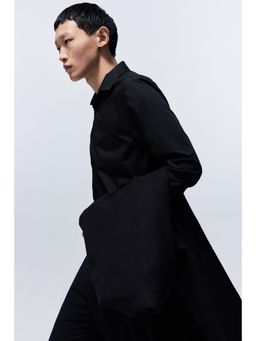 H&M - Men Black Regular Fit Easy-Iron Shirt