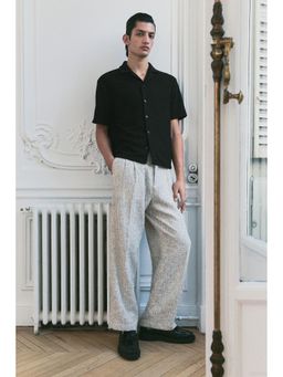 H&M - Men Black Regular Fit Textu Resort Shirt