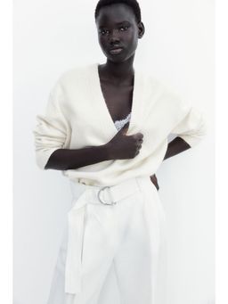 H&M - Women Beige V-Neck Jumper