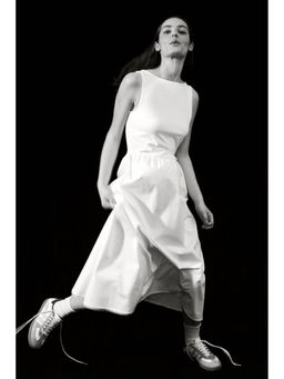 H&M - Women White Sleeveless Fla-Skirt Dress