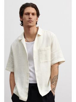 H&M - Men White Regular Fit Textu Resort Shirt