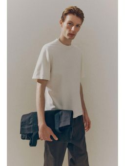 H&M - Men White Regular Fit Knitted T-Shirt