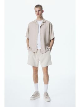 H&M - Men Beige Loose Fit Resort Shirt