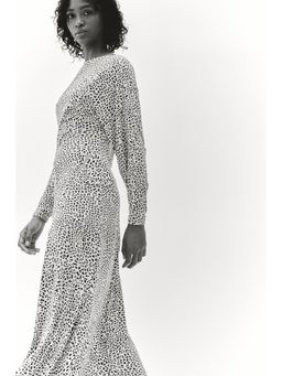 H&M - Women Beige Boat-Neck Dress