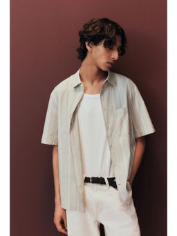 H&M - Men Grey Regular Fit Short-Sleeved Shirt