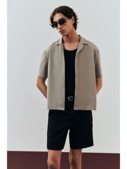 H&M - Men Green Regular Fit Ribbed Resort Shirt