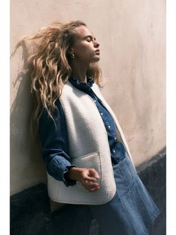 H&M - Women White Teddy Gilet