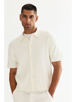 H&M - Men White Regular Fit Cable-Knit Short-Sleeved Shirt