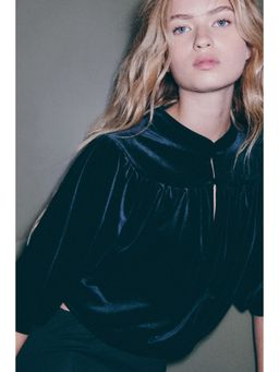 H&M - Women Black Velour Top