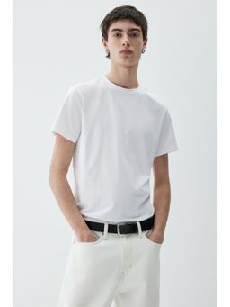 H&M - Men White Coolmax Slim Fit T-Shirt