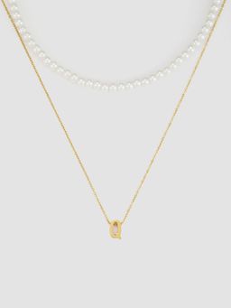 Cider - 18k Gold Plated Hand-beaded Alphabet Letter Pendant Necklace (Q)