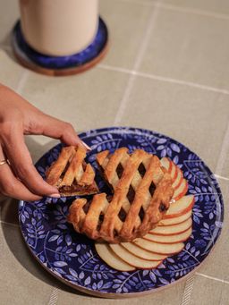 IREKA HOMES - Acacia Wood Serving Platter