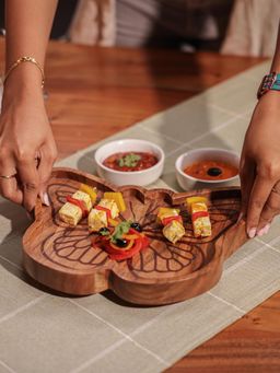 IREKA HOMES - Acacia Wood Serving Platter