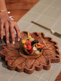 IREKA HOMES - Acacia Wood Serving Platter