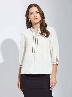 Latin Quarters - Off White Mandarin Neck Solid Casual Top