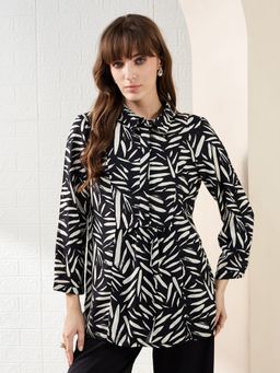 Latin Quarters - Black 3/4Th Sleeves Casual Top