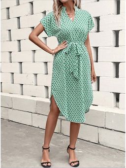 Outzidr - Green Round Hem Shirt Casual Wear Dress