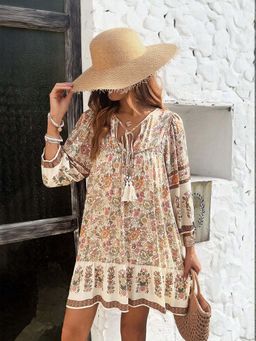 Outzidr - Cream Floral Printed A-Line Boho Vacay Dress
