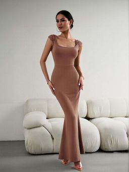 Outzidr - Brown Bodycon Maxi Vacay Dress With Gathered Strap