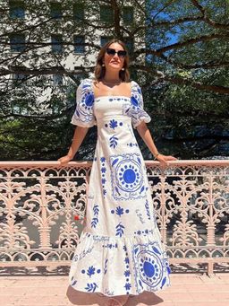 Outzidr - White Square Neck Fit And Flare With Hem Ruffle Maxi Vacay Dress