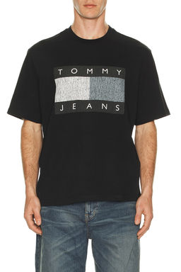 Tommy Jeans - 90s Distressed Flag Tee