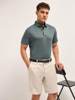 The Bear House - Green Men Solid Slim Fit Performance Polo T-Shirt