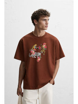 MISCHIEF MONKEY - Men Brown Oversized T-Shirt