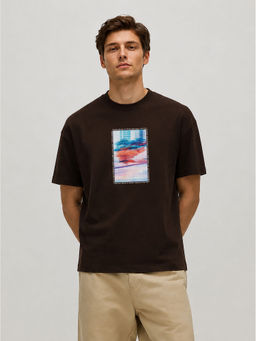 MISCHIEF MONKEY - Men Dark Brown Oversized T-Shirt