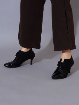 Shoetopia - Upper Bow Detailed Black Stiletto Heels for Women