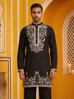 Jompers - Men Japanese Fabric Embroidered Kurta
