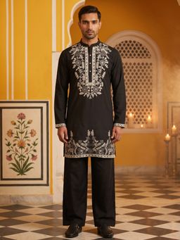 Jompers - Men Japanese Fabric Embroidered Kurta with Pyjama