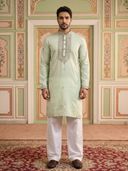 Green color option, Currently selected