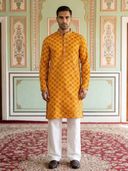 Mustard color option, Currently selected