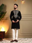 Black color option, Sold out, Currently selected