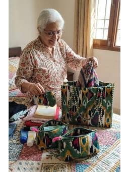 House of Gulab - Multi-Colour Tote Bag With Set Of 3 Pouches