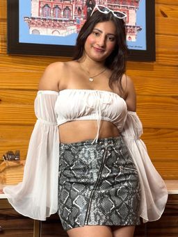 Tandul - Womens Solid White Georgette Crop Top